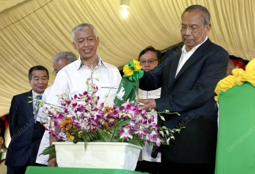 SK02_09022015_ADENAN_DBKU