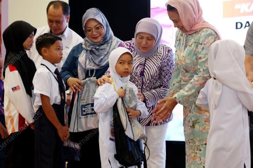 DATUK SERI NANCY SHUKRI