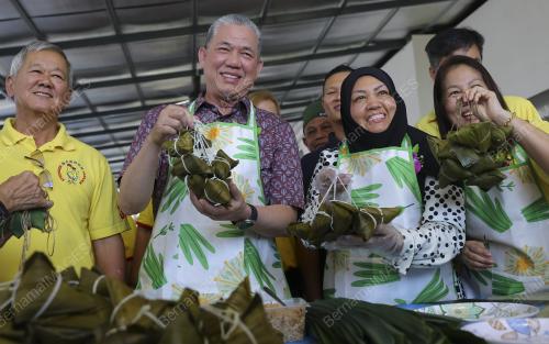 DATUK SERI FADILLAH YUSOF