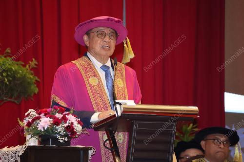 TAN SRI ABANG JOHARI TUN OPENG