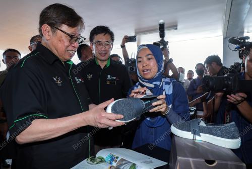 TAN SRI ABANG JOHARI TUN OPENG