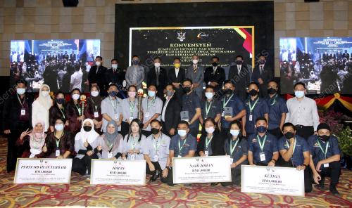 DATUK SERI DR SIM KUI HIAN