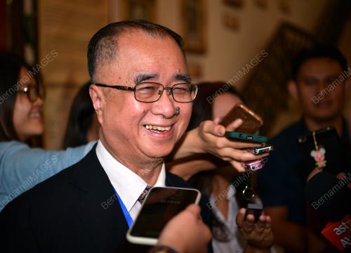 Datuk Seri J C Fong