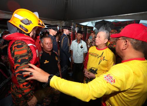 DATUK SERI FADILLAH YUSOF