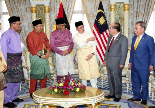 TAN SRI ABANG JOHARI TUN OPENG