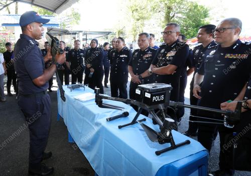 DATUK MOHD AZMAN AHMAD SAPRI