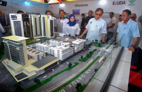 TAN SRI ABANG JOHARI TUN OPENG
