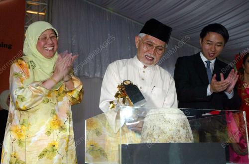ABDUL TAIB MAHMUD