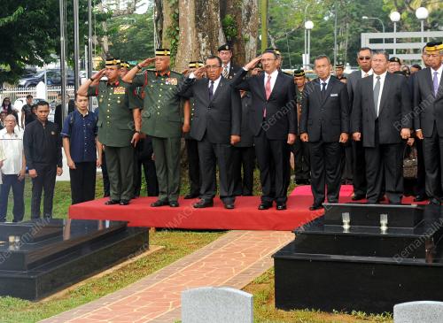 SK02_13022016_MAKAM_PAHLAWAN