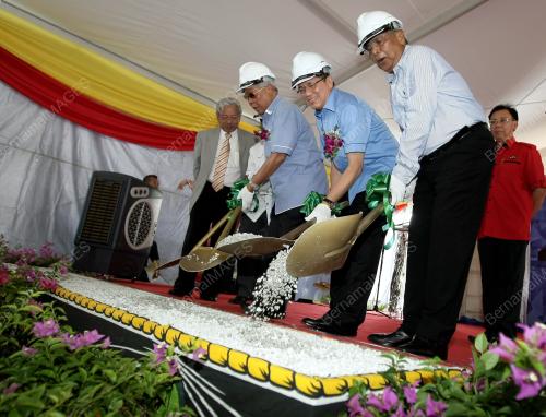 SK02_13042015_ADENAN_JALAN