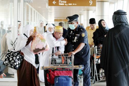 JEMAAH HAJI PULANG