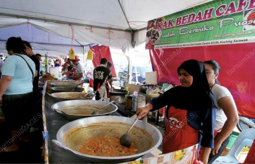 SK02_14082012_BAZAR