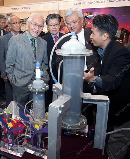 ABDUL TAIB MAHMUD