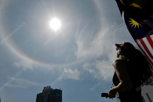 SK02_15082016_HALO_MATAHARI