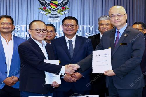 DATUK SERI JULAIHI NARAWAI