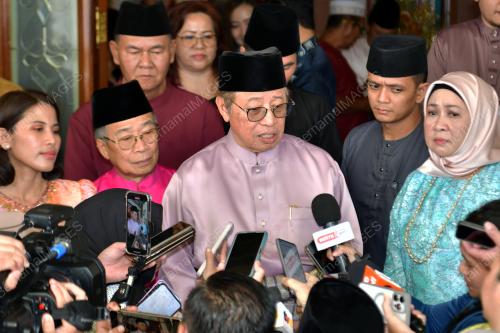 TAN SRI ABANG JOHARI TUN OPENG