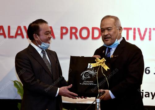 TAN SRI ABDUL AZIZ DATUK HUSAIN