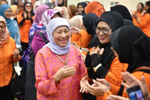 DATUK SERI NANCY SHUKRI