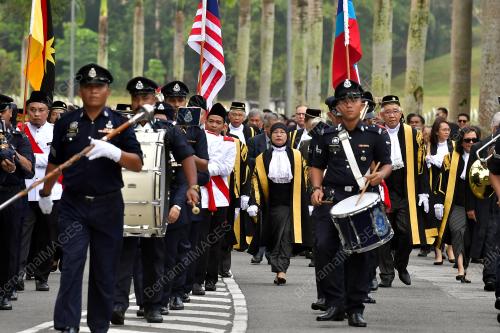 TAN SRI TENGKU MAIMUN TUAN MAT