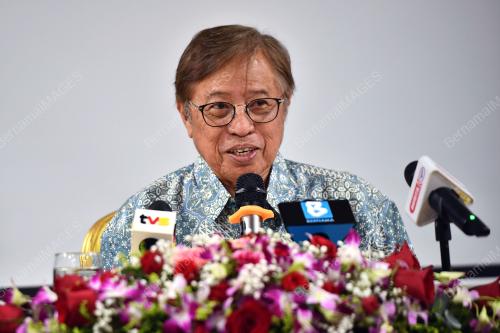 TAN SRI TUN ABANG JOHARI TUN OPENG