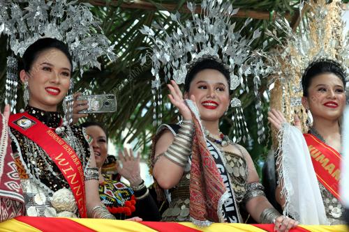 TAN SRI ABANG JOHARI TUN OPENG