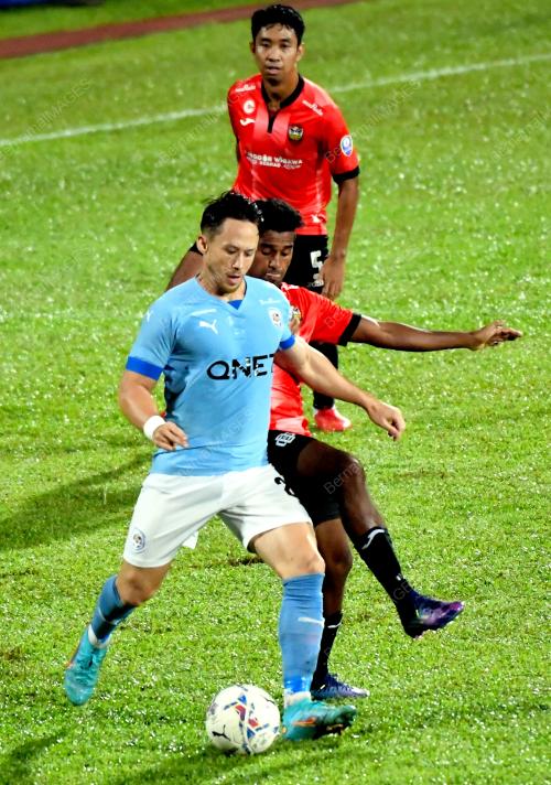 SARAWAK UNITED FC VS PJ CITY FC
