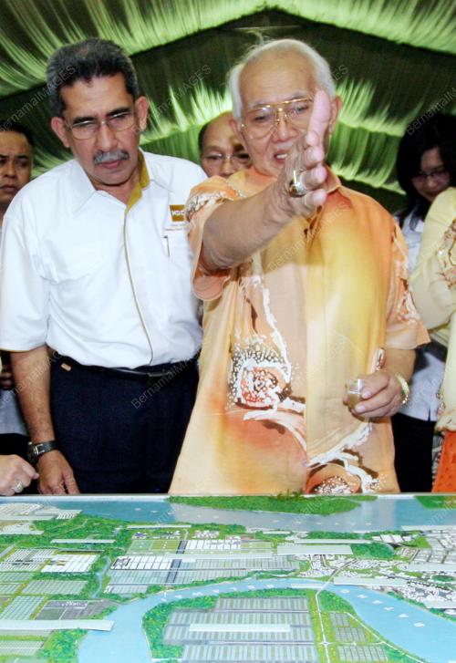 TAN SRI ABDUL TAIB MAHMUD
