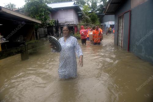 SK02_18012015_BANJIR