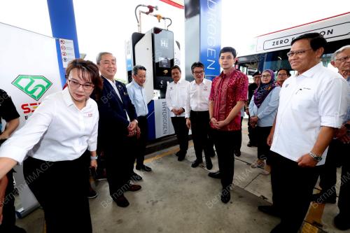 TENGKU HASANAL IBRAHIM ALAM SHAH
