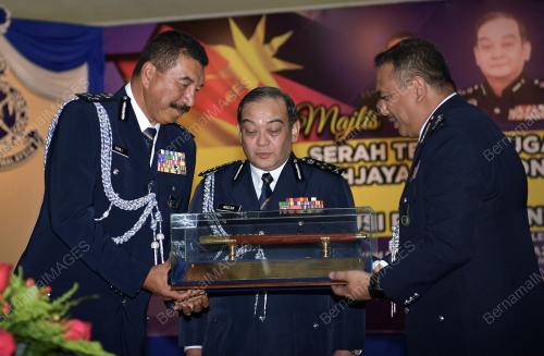 DATUK MAZLAN MANSOR