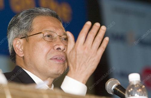 MUSTAPA MOHAMED