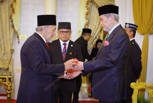TAN SRI MOHAMAD ASFIA AWANG NASSAR