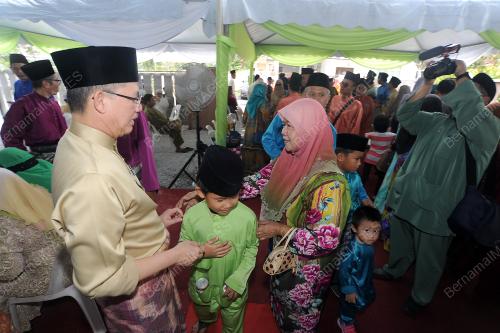 SK02_19072015_RAYA_FADILLAH