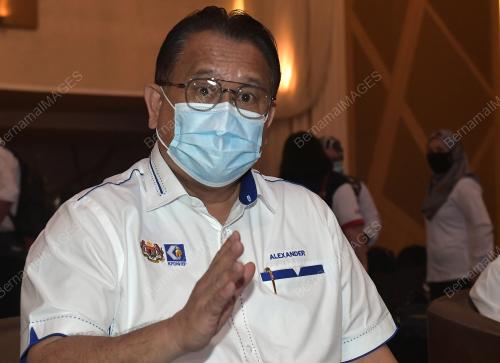DATUK SERI ALEXANDER NANTA LINGGI