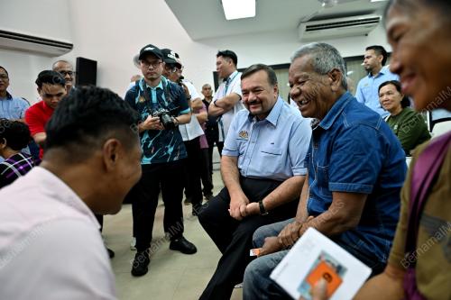 DATUK SERI AMIR HAMZAH AZIZAN