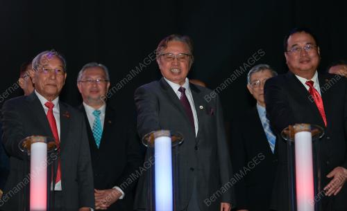 TAN SRI ABANG JOHARI TUN OPENG