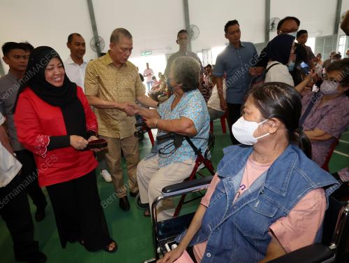 DATUK SERI FADILLAH YUSOF