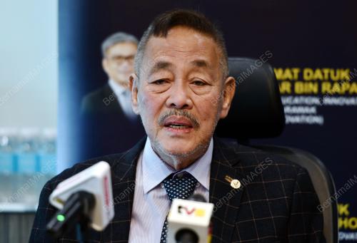 DATUK SERI ROLAND SAGAH WEE INN