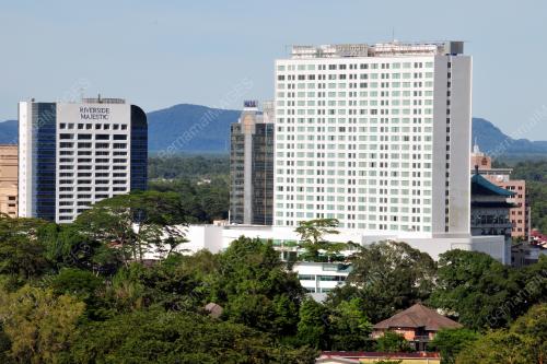 SK02_22052015_EKONOMI_MAMPAN