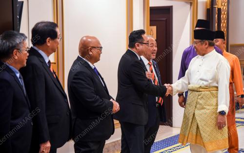 TAN SRI ABANG JOHARI TUN OPENG
