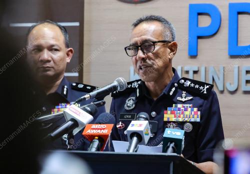 DATUK MOHD AZMAN AHMAD SAPRI