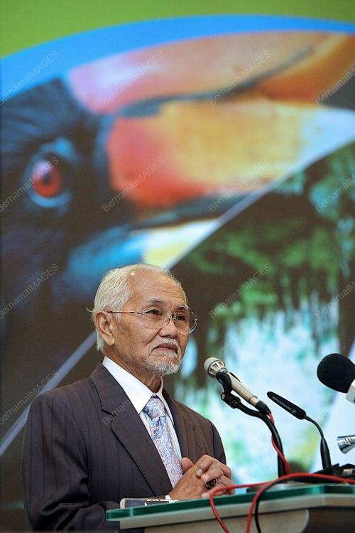 ABDUL TAIB MAHMUD