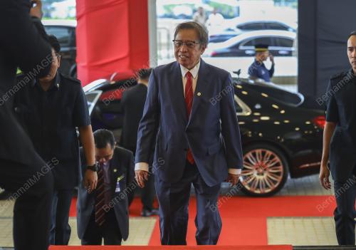 PERSIDANGAN DEWAN UNDANGAN NEGERI SARAWAK