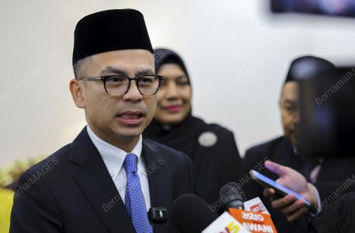FAHMI FADZIL