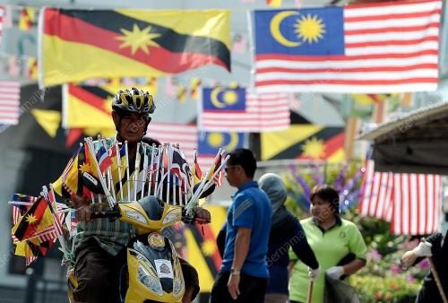 SK02_24082013_BENDERA