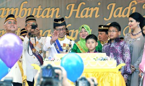 TUN ABANG MUHAMMAD SALAHUDDIN TUN ABANG BARIENG