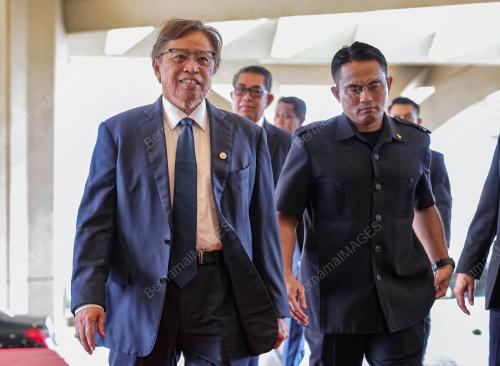 TAN SRI ABANG JOHARI TUN OPENG