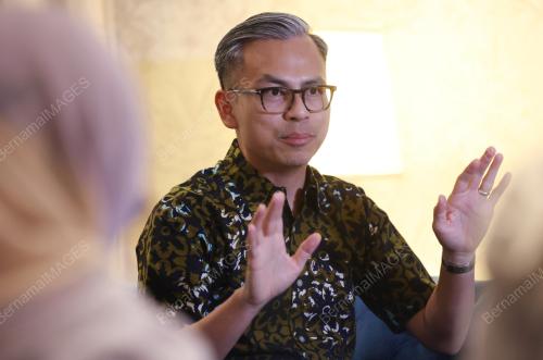FAHMI FADZIL