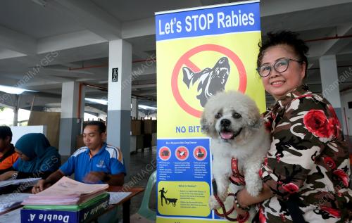 SK02_25082018_VAKSINASI_RABIES