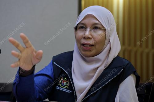 ROSMAHWATI ISHAK